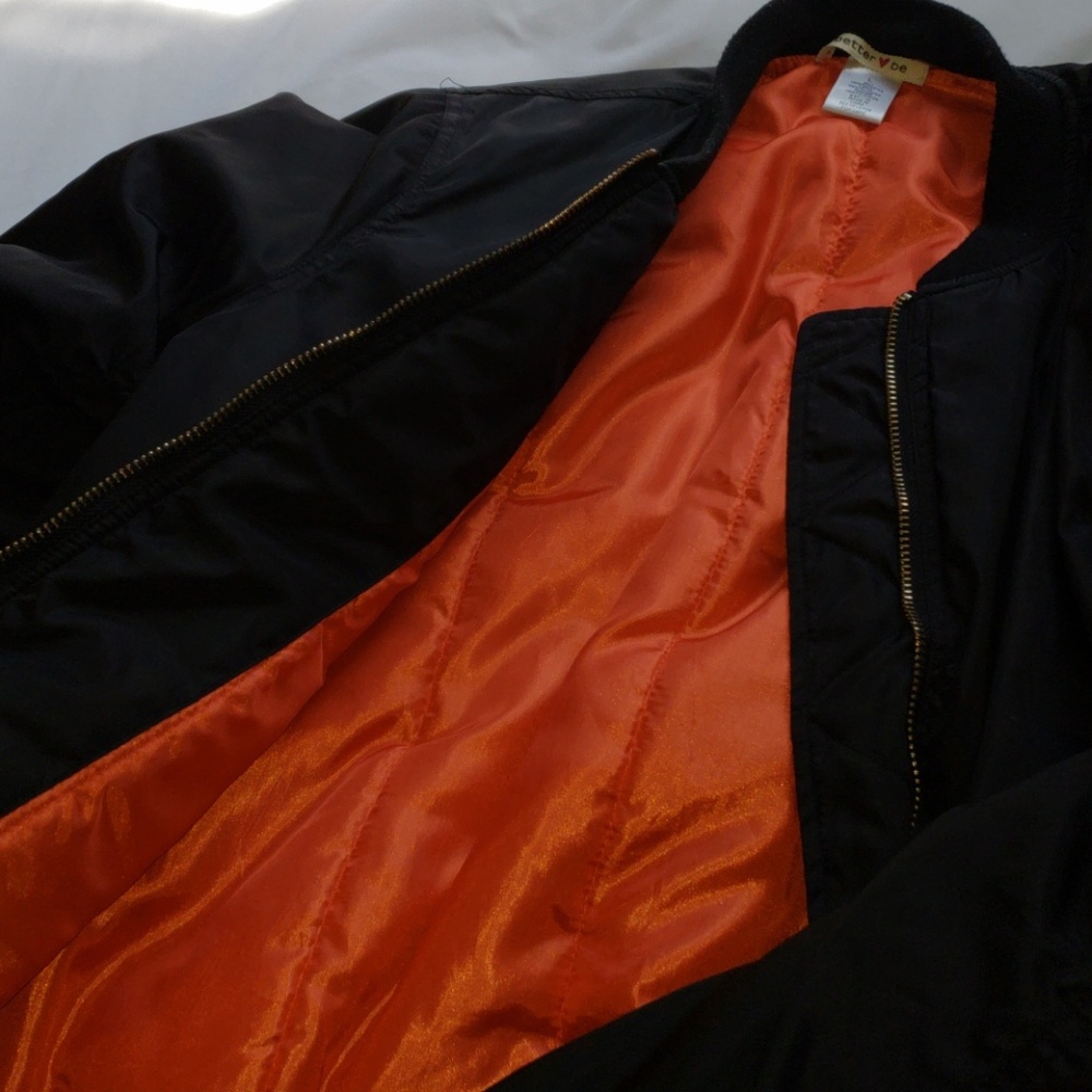 Jacket - Picture 3 of 4